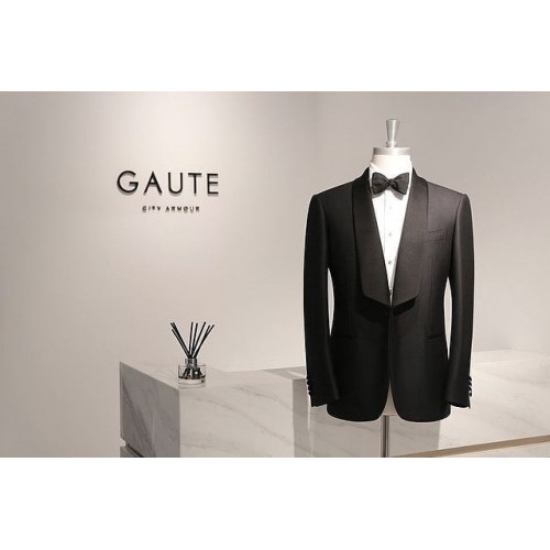 SW7818 by Gaute Bespoke